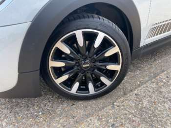Used MINI Hatch 2018 for sale - 74901553: Photo