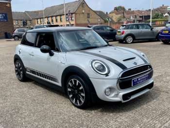 Used MINI Hatch 2018 for sale - 74901553: Photo