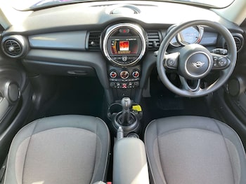 Used MINI Hatch 2018 for sale - 77632635: Photo