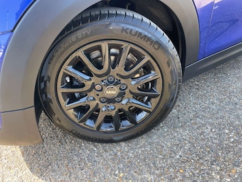 Used MINI Hatch 2018 for sale - 77632635: Photo