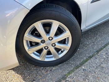 Used Toyota Yaris 2012 for sale - 77535066: Photo