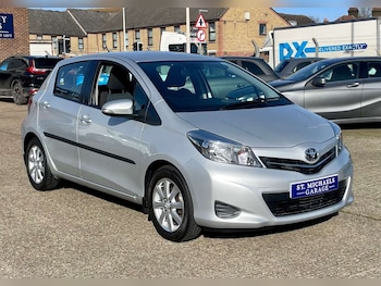 Used Toyota Yaris 2012 for sale - 77535066: Photo