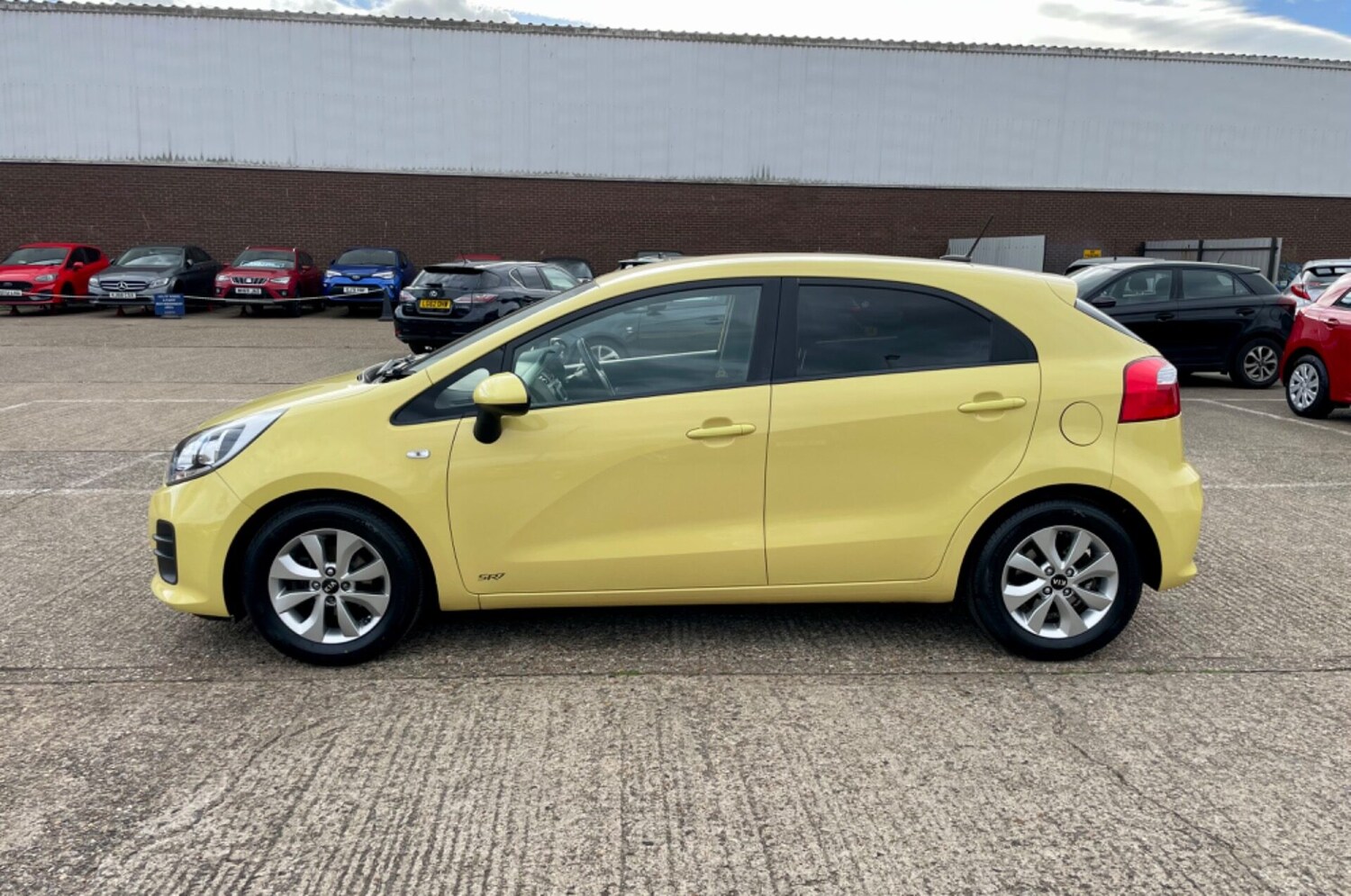 Used Kia Rio 2015 for sale - 76352357: Photo 11