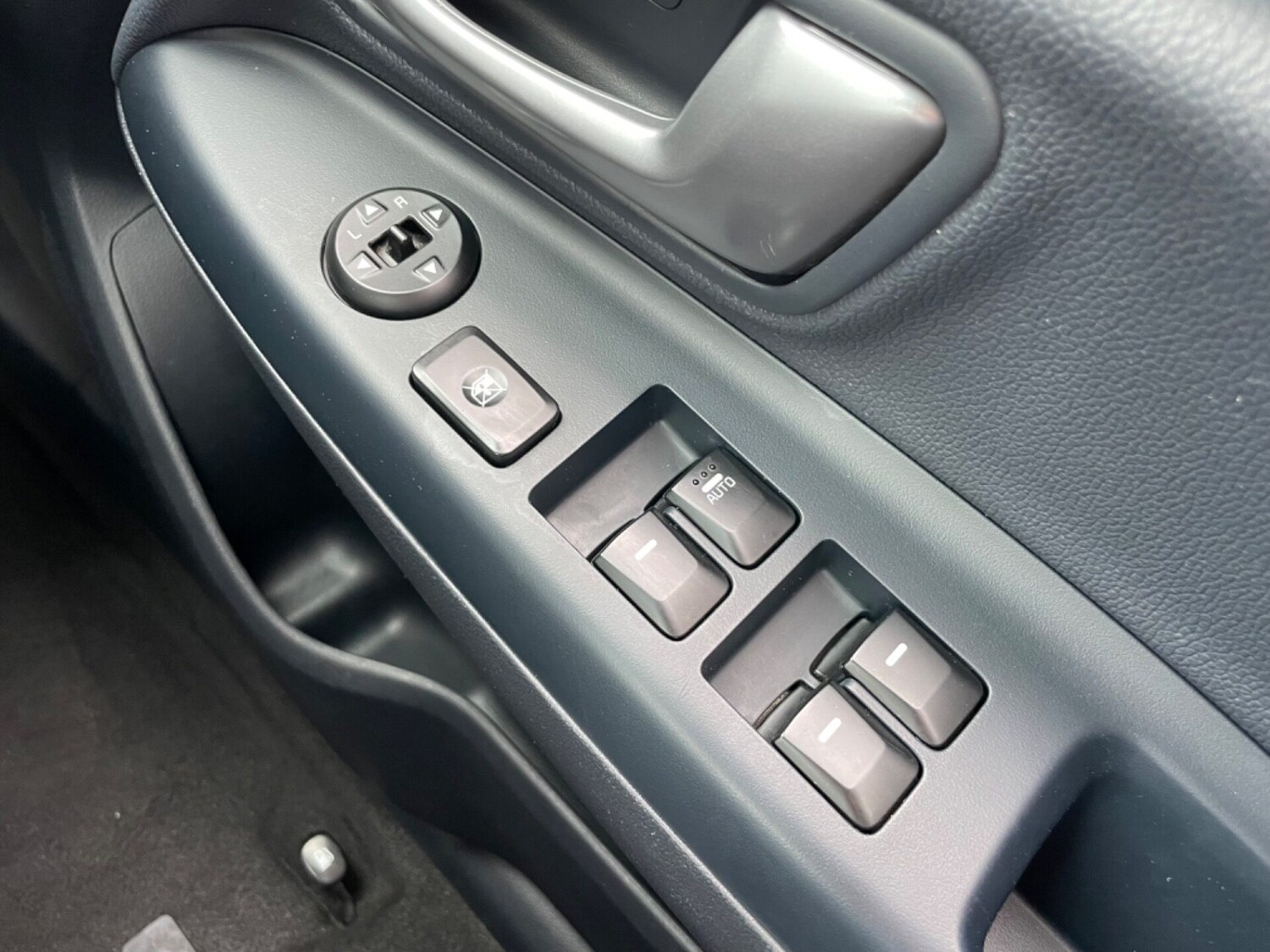 Used Kia Rio 2015 for sale - 76352357: Photo 38