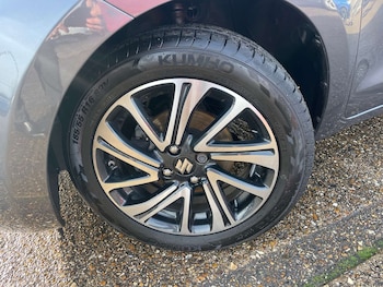 Used Suzuki Swift 2021 for sale - 77289462: Photo