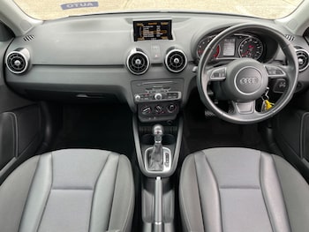Used Audi A1 2017 for sale - 76088894: Photo