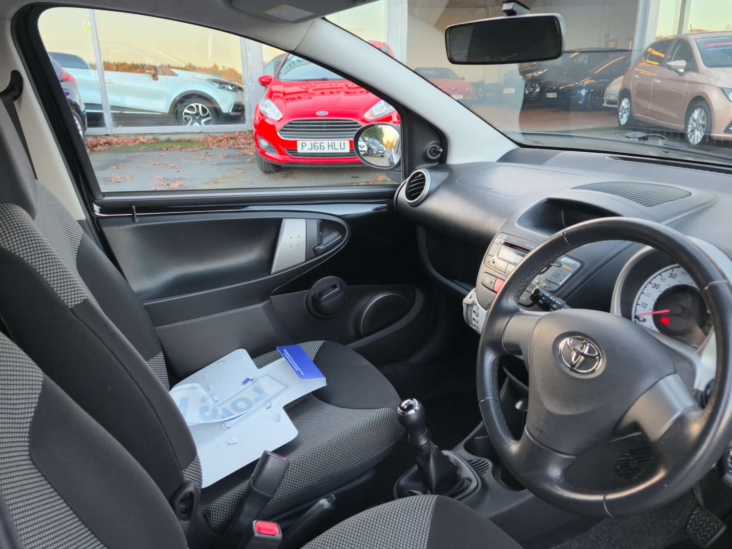 Used Toyota AYGO 2012 for sale - 76522550: Photo 19
