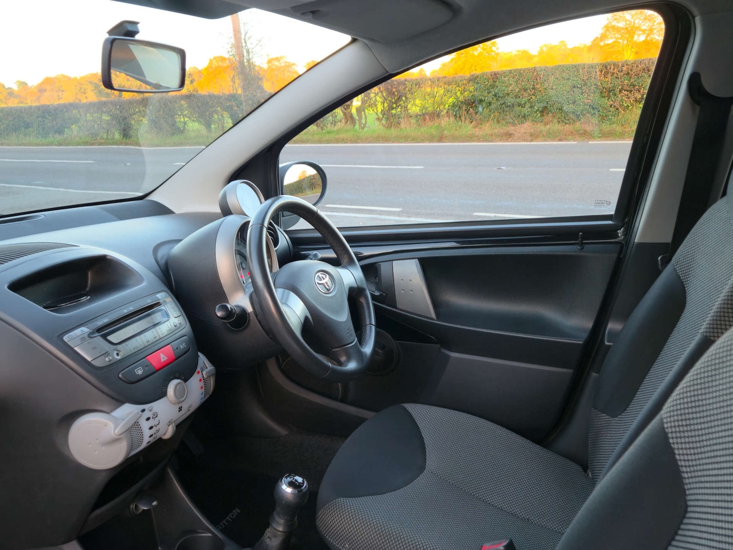 Used Toyota AYGO 2012 for sale - 76522550: Photo 29