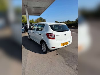 Used Dacia Sandero 2016 for sale - 79615571: Photo