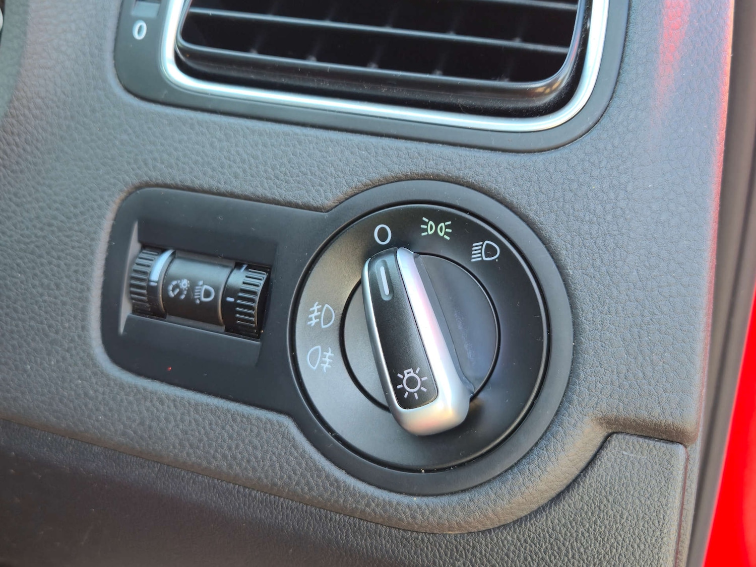 Used Volkswagen Polo 2013 for sale - 77953392: Photo 22