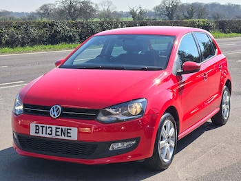 Used Volkswagen Polo 2013 for sale - 77953392: Photo