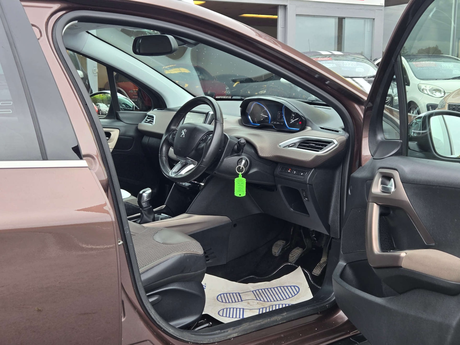 Used Peugeot 2008 2013 for sale - 76414879: Photo 17