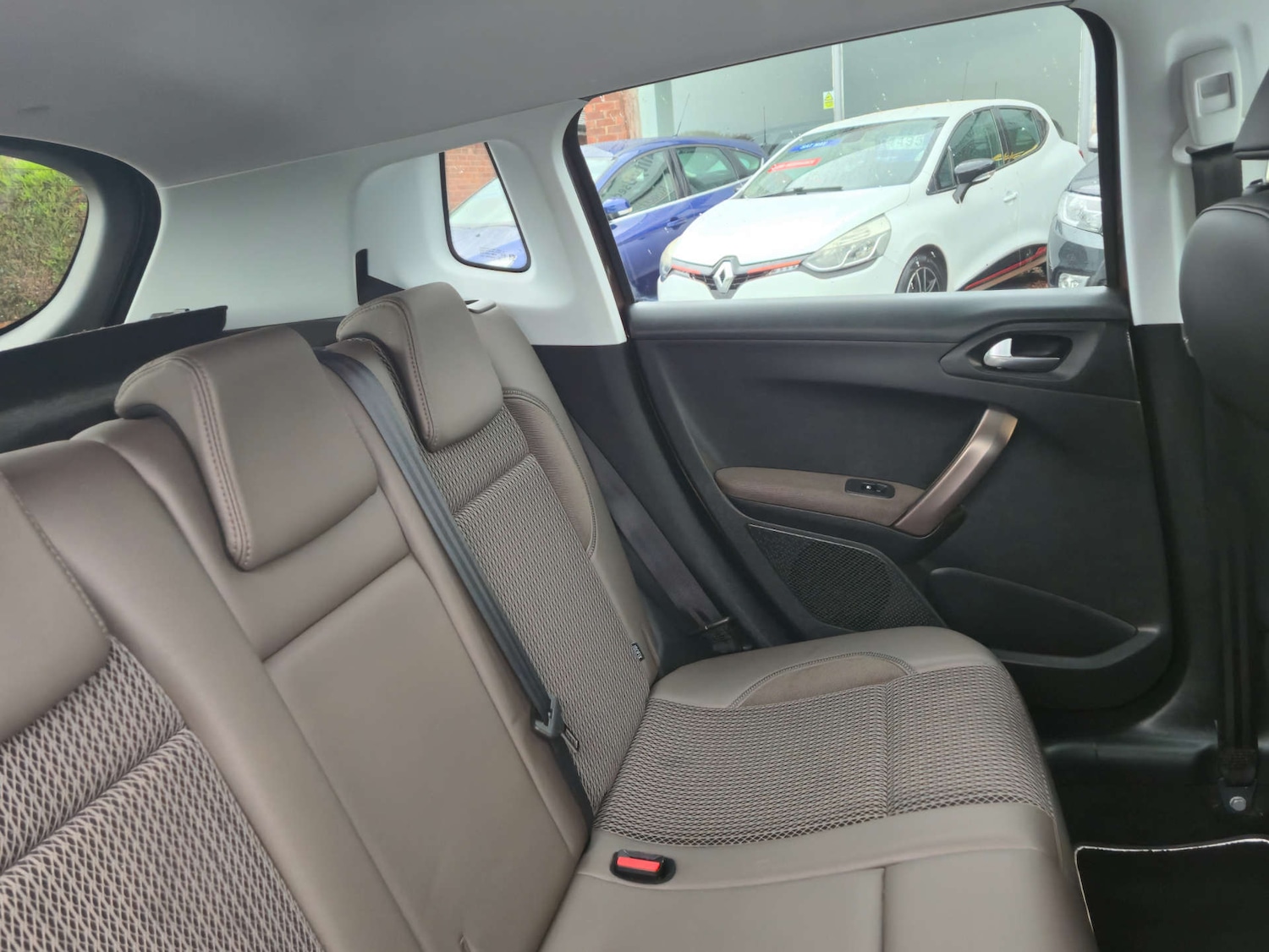 Used Peugeot 2008 2013 for sale - 76414879: Photo 26