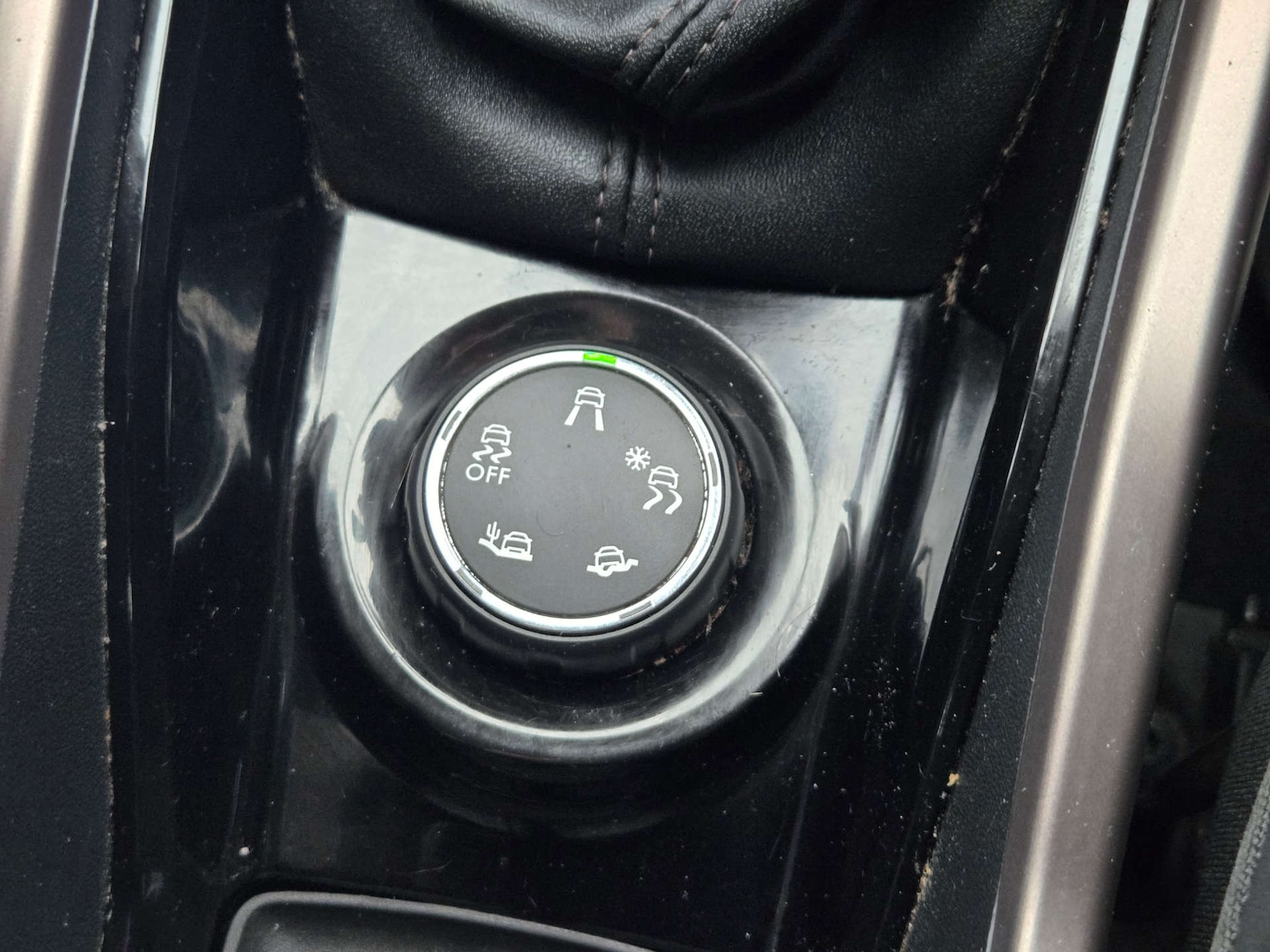 Used Peugeot 2008 2013 for sale - 76414879: Photo 39