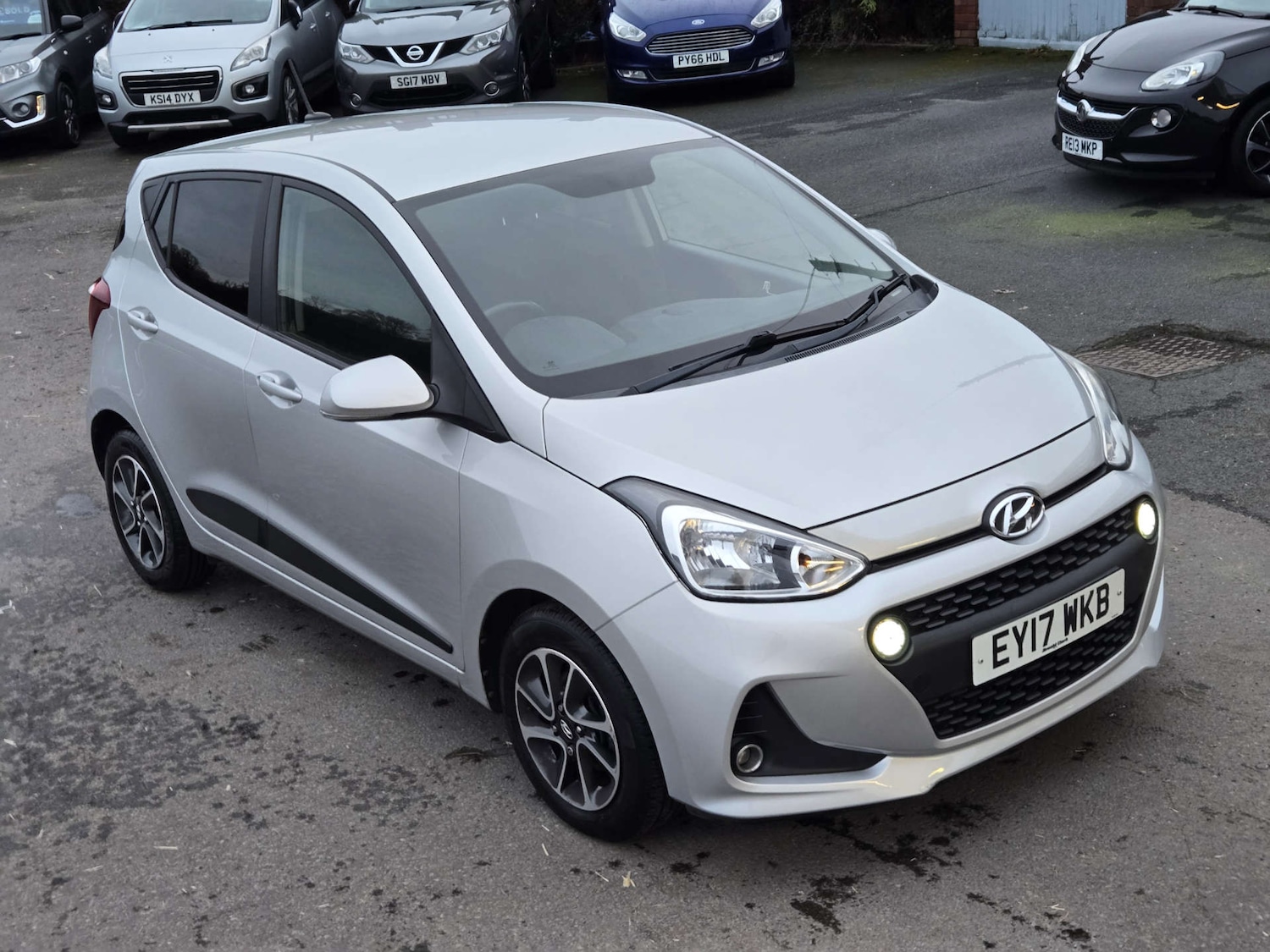 Used Hyundai i10 2017 for sale - 77558806: Photo 15