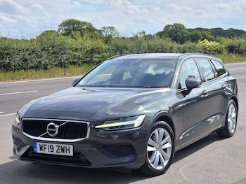 Used Volvo V60 2019 for sale - 75858537: Photo