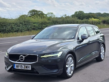 Used Volvo V60 2019 for sale - 75858537: Photo
