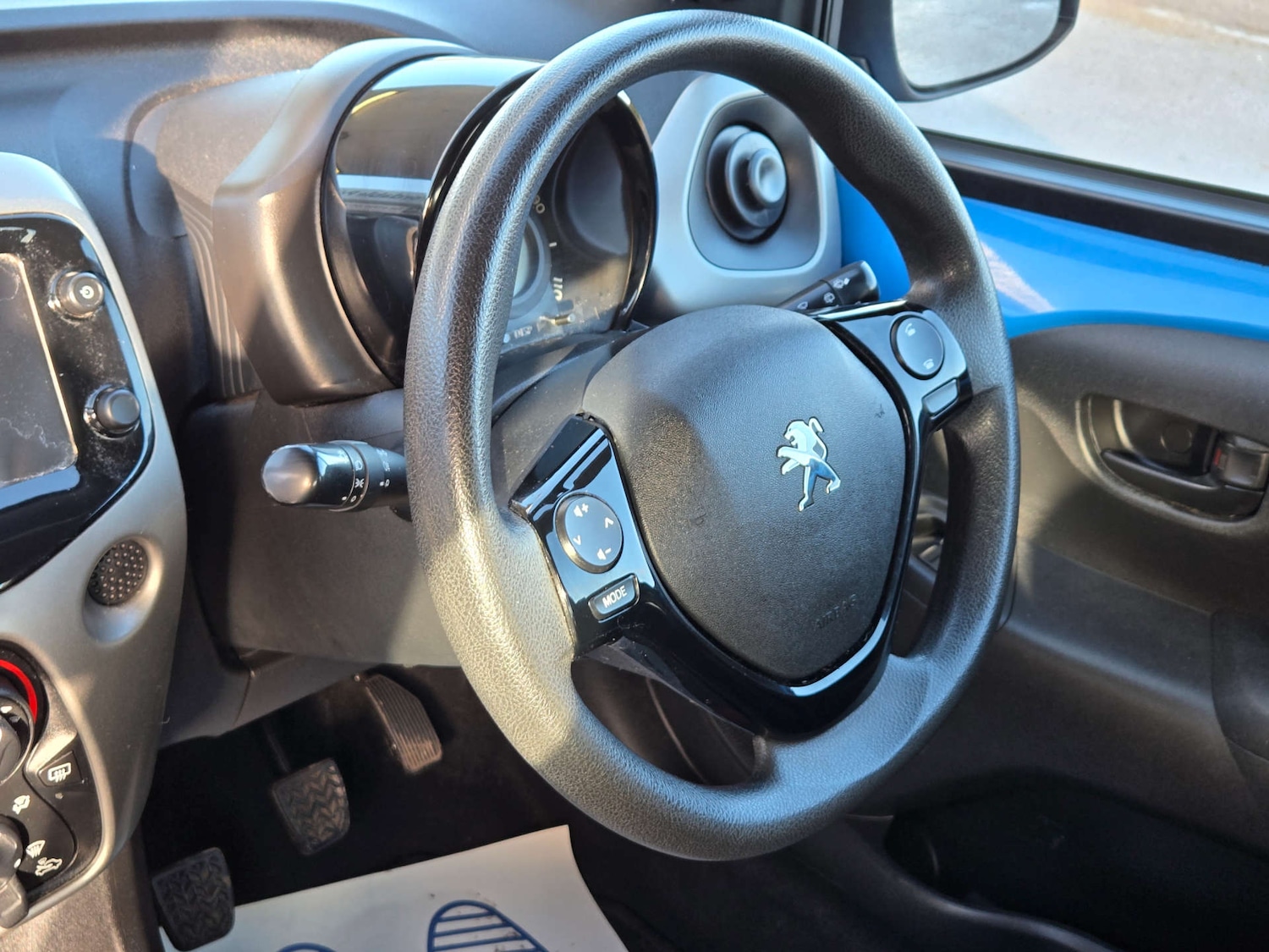 Used Peugeot 108 2015 for sale - 77228423: Photo 26