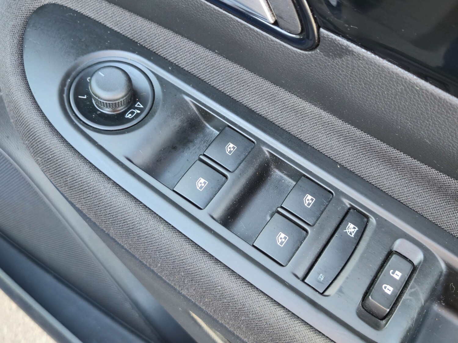 Used Vauxhall Mokka X 2017 for sale - 77893508: Photo 23