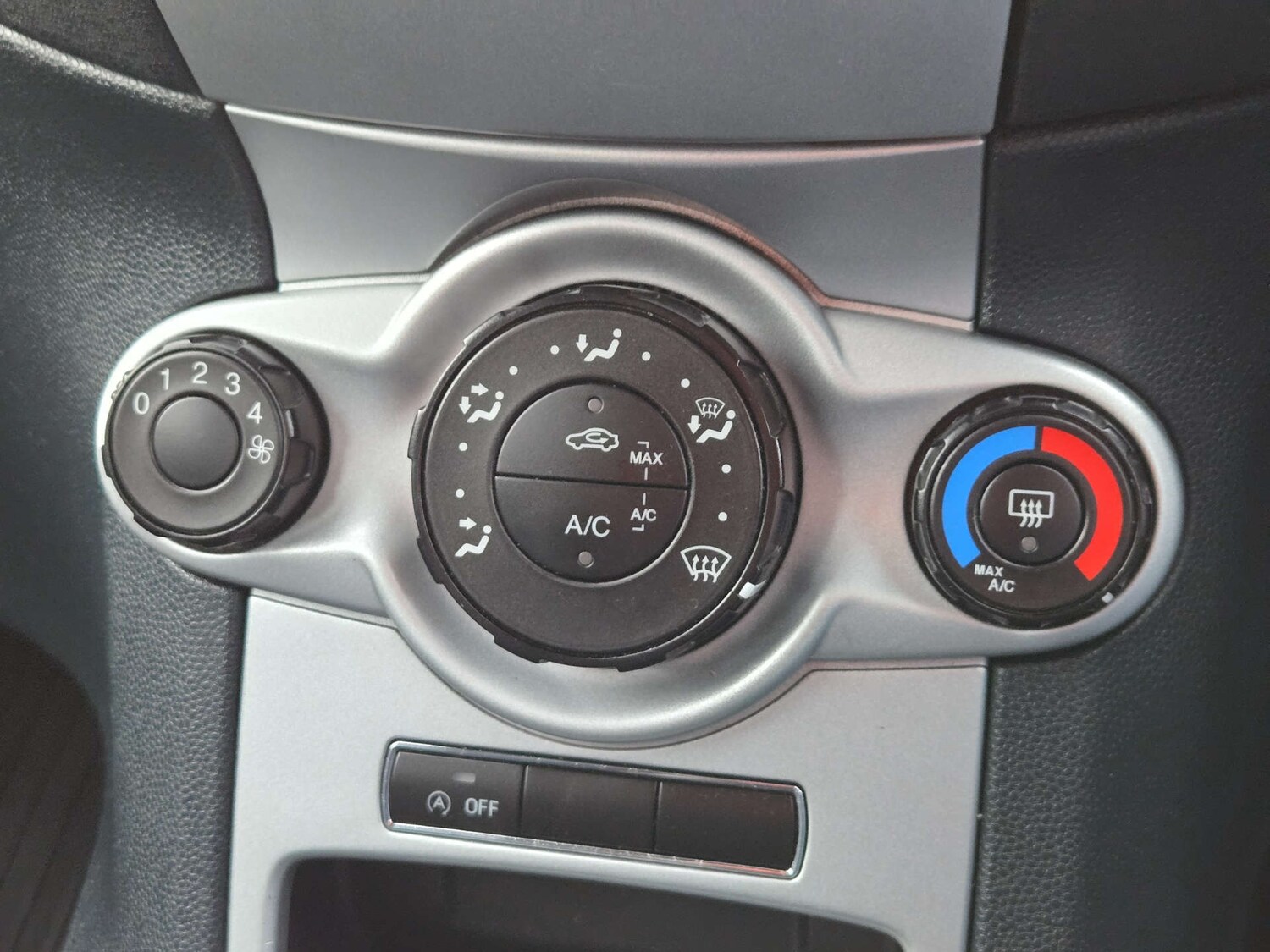 Used Ford Fiesta 2012 for sale - 77498249: Photo 34