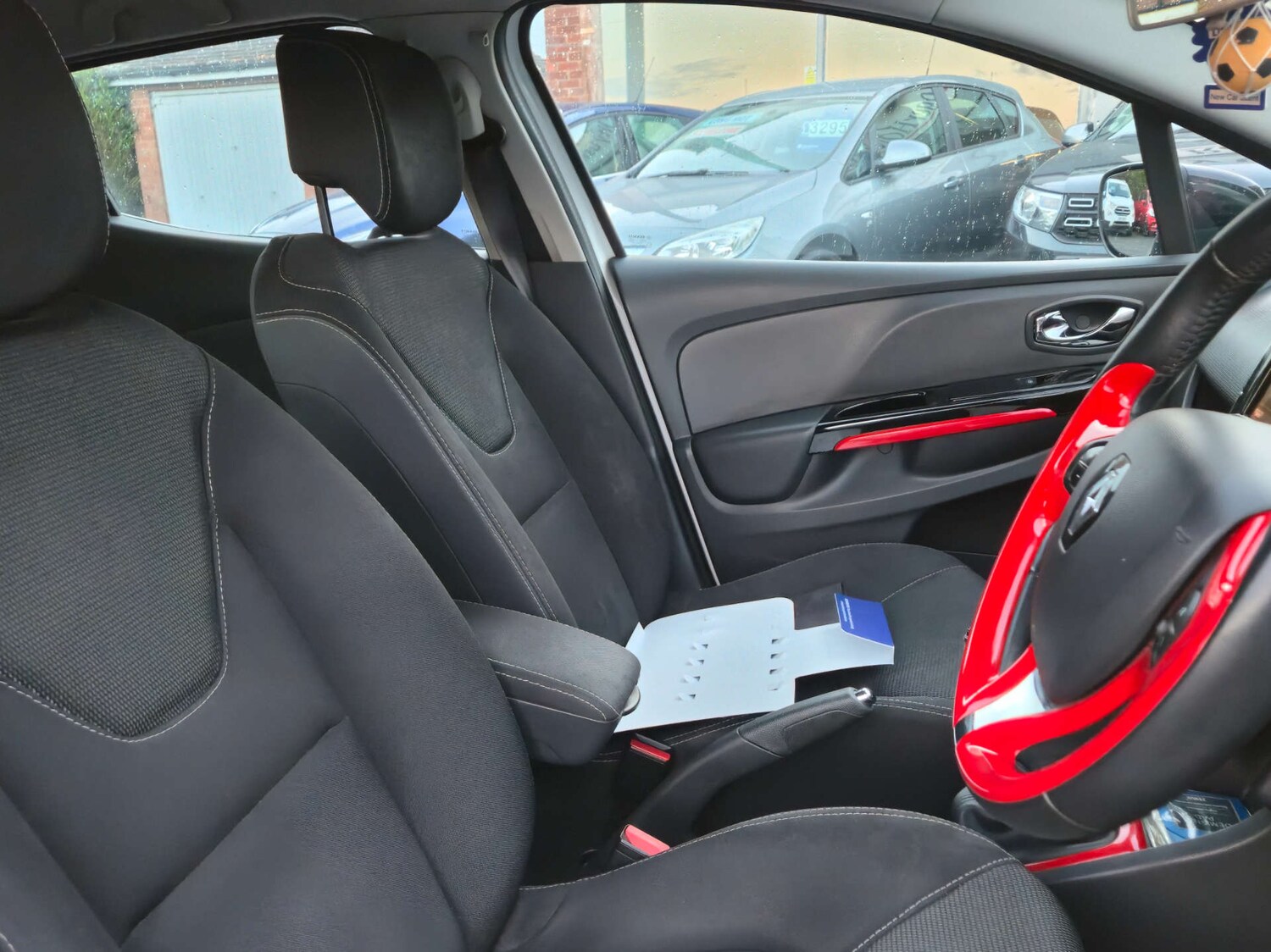 Used Renault Clio 2014 for sale - 76621493: Photo 20