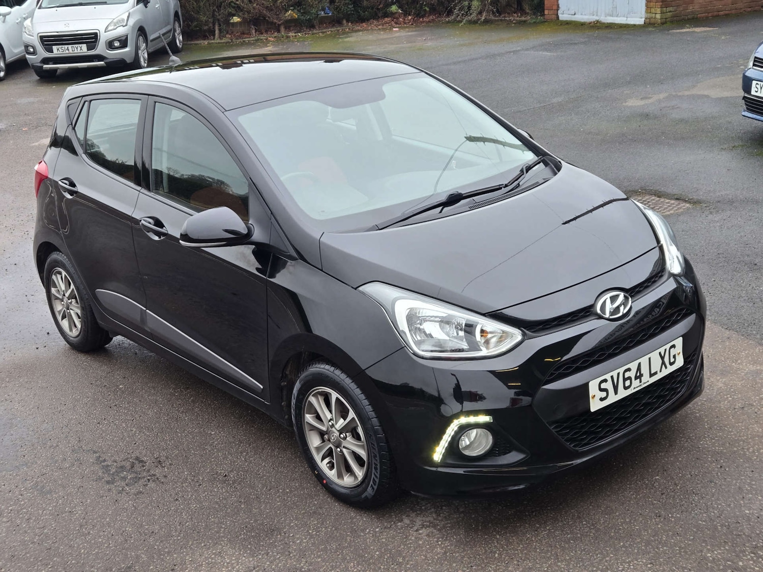 Used Hyundai i10 2014 for sale - 77610612: Photo 16