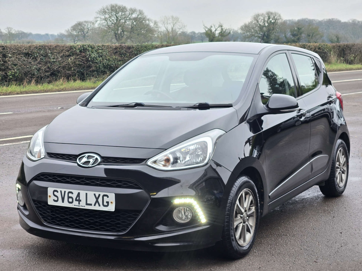 Used Hyundai i10 2014 for sale - 77610612: Photo 2