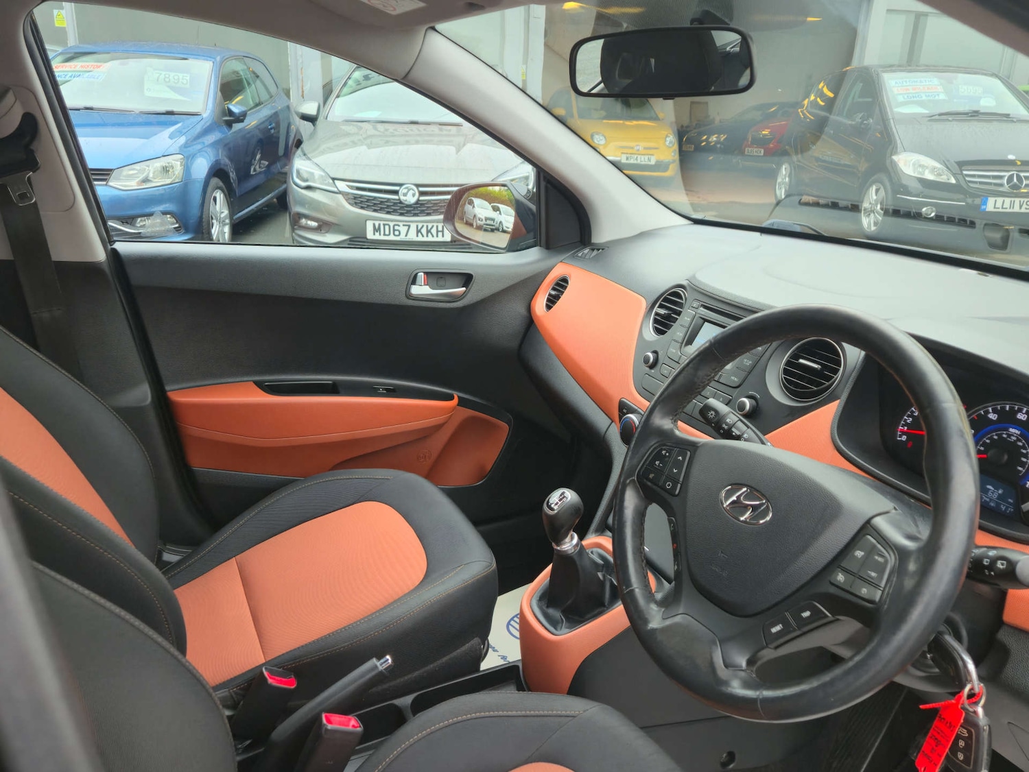 Used Hyundai i10 2014 for sale - 77610612: Photo 20