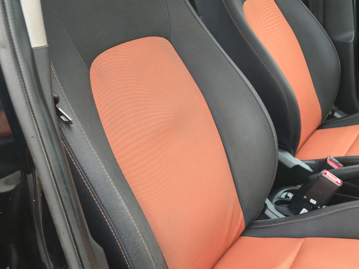 Used Hyundai i10 2014 for sale - 77610612: Photo 22