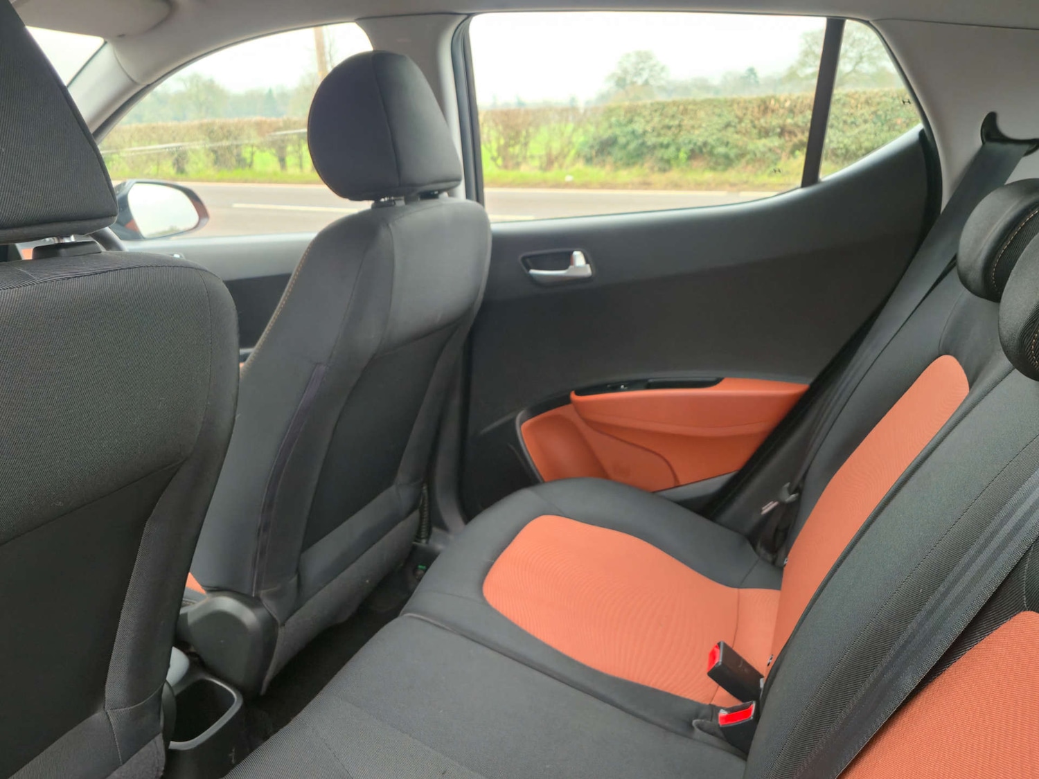 Used Hyundai i10 2014 for sale - 77610612: Photo 27