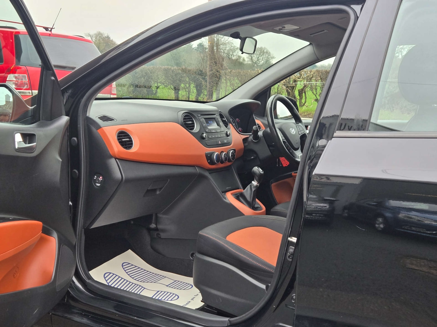 Used Hyundai i10 2014 for sale - 77610612: Photo 29