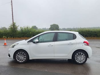Used Peugeot 208 2019 for sale - 79667681: Photo
