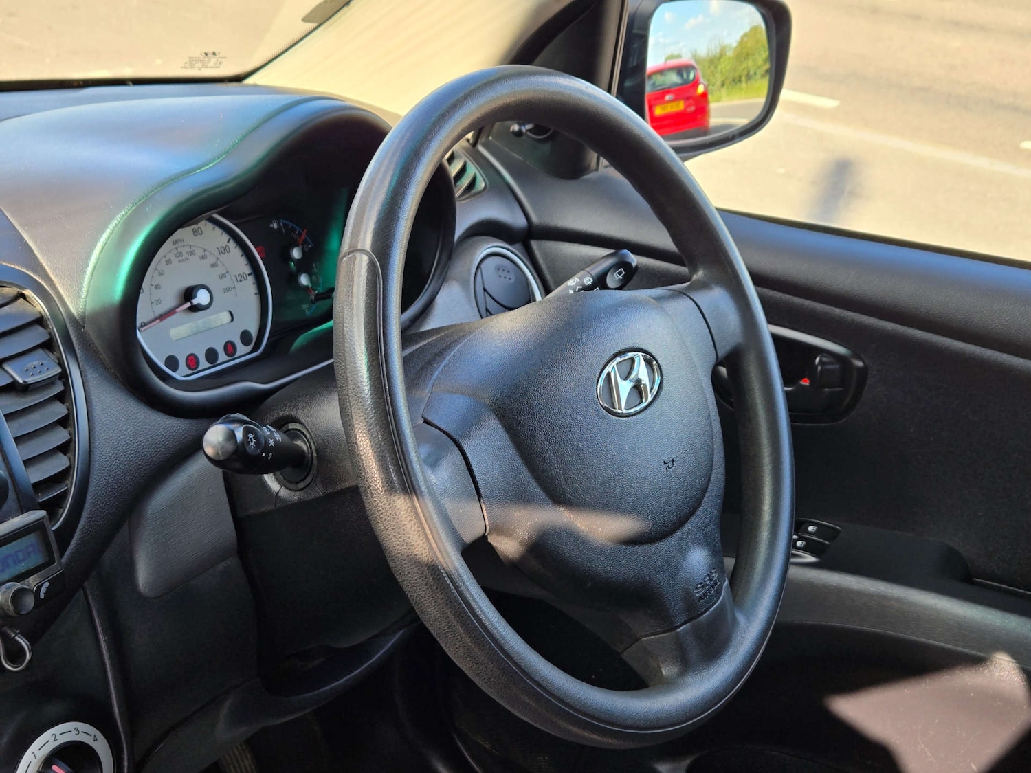 Used Hyundai i10 2010 for sale - 77498247: Photo 28