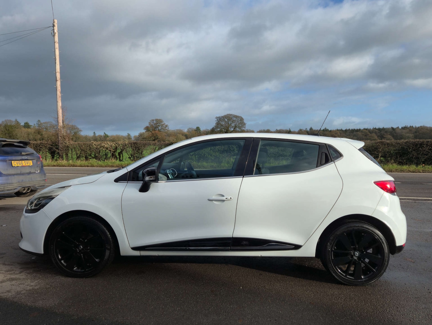 Used Renault Clio 2013 for sale - 76884358: Photo 3