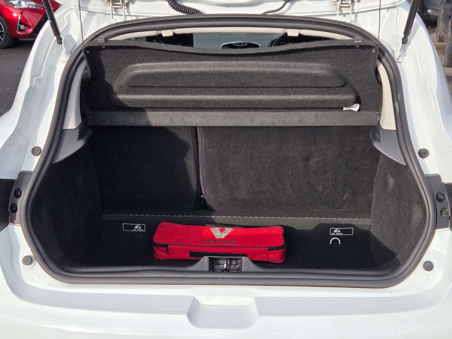 Used Renault Clio 2013 for sale - 76884358: Photo 6