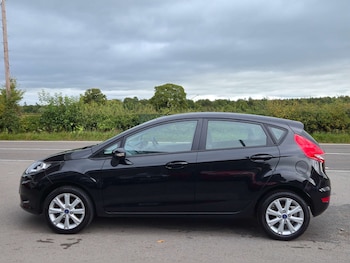 Used Ford Fiesta 2009 for sale - 76202272: Photo