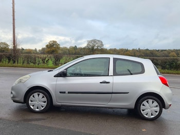 Used Renault Clio 2009 for sale - 76681896: Photo
