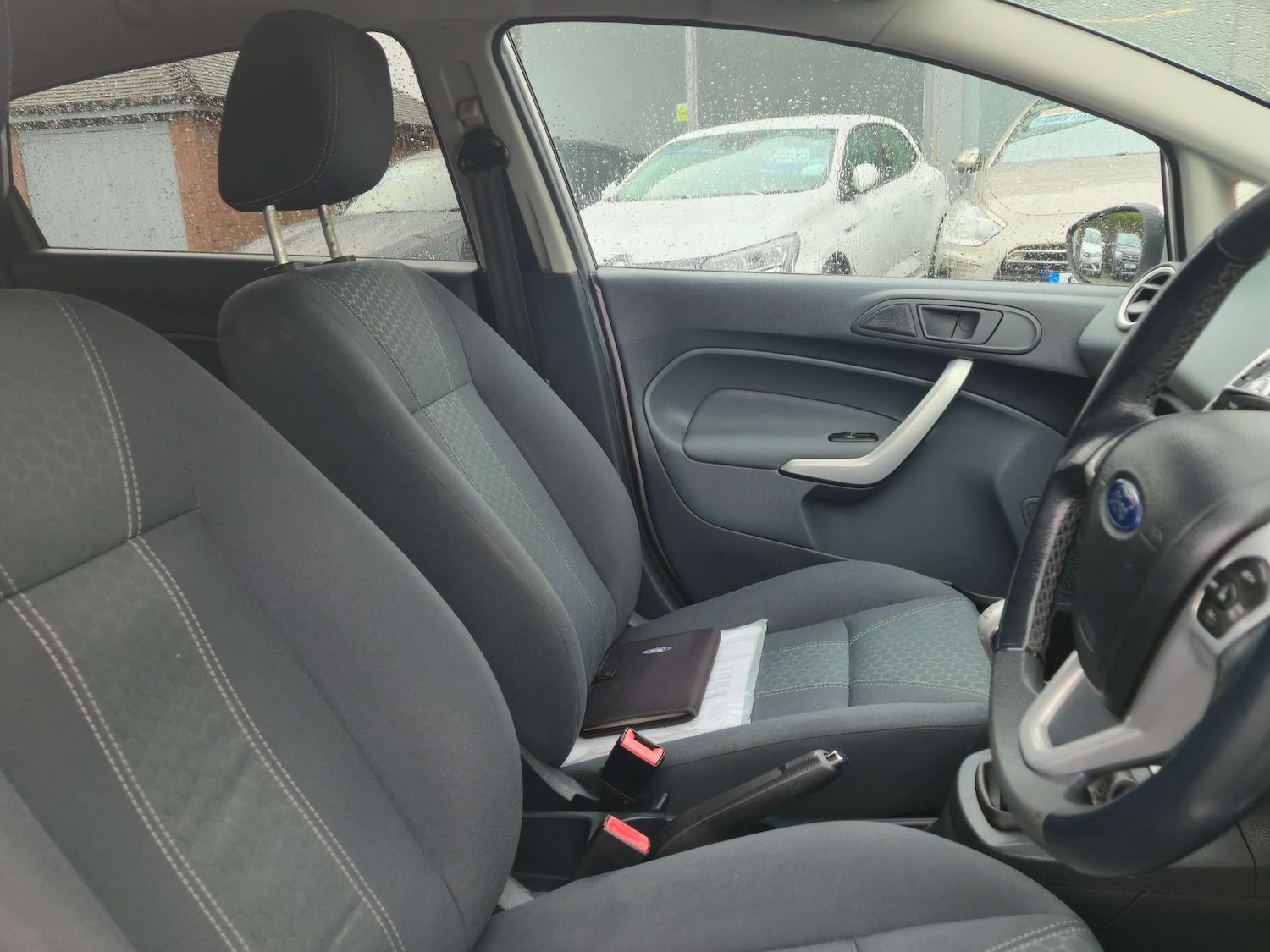 Used Ford Fiesta 2011 for sale - 76829819: Photo 17