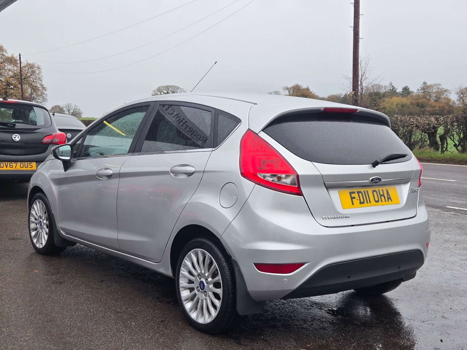 Used Ford Fiesta 2011 for sale - 76829819: Photo 2