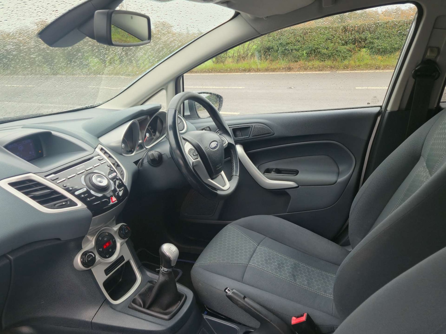 Used Ford Fiesta 2011 for sale - 76829819: Photo 29