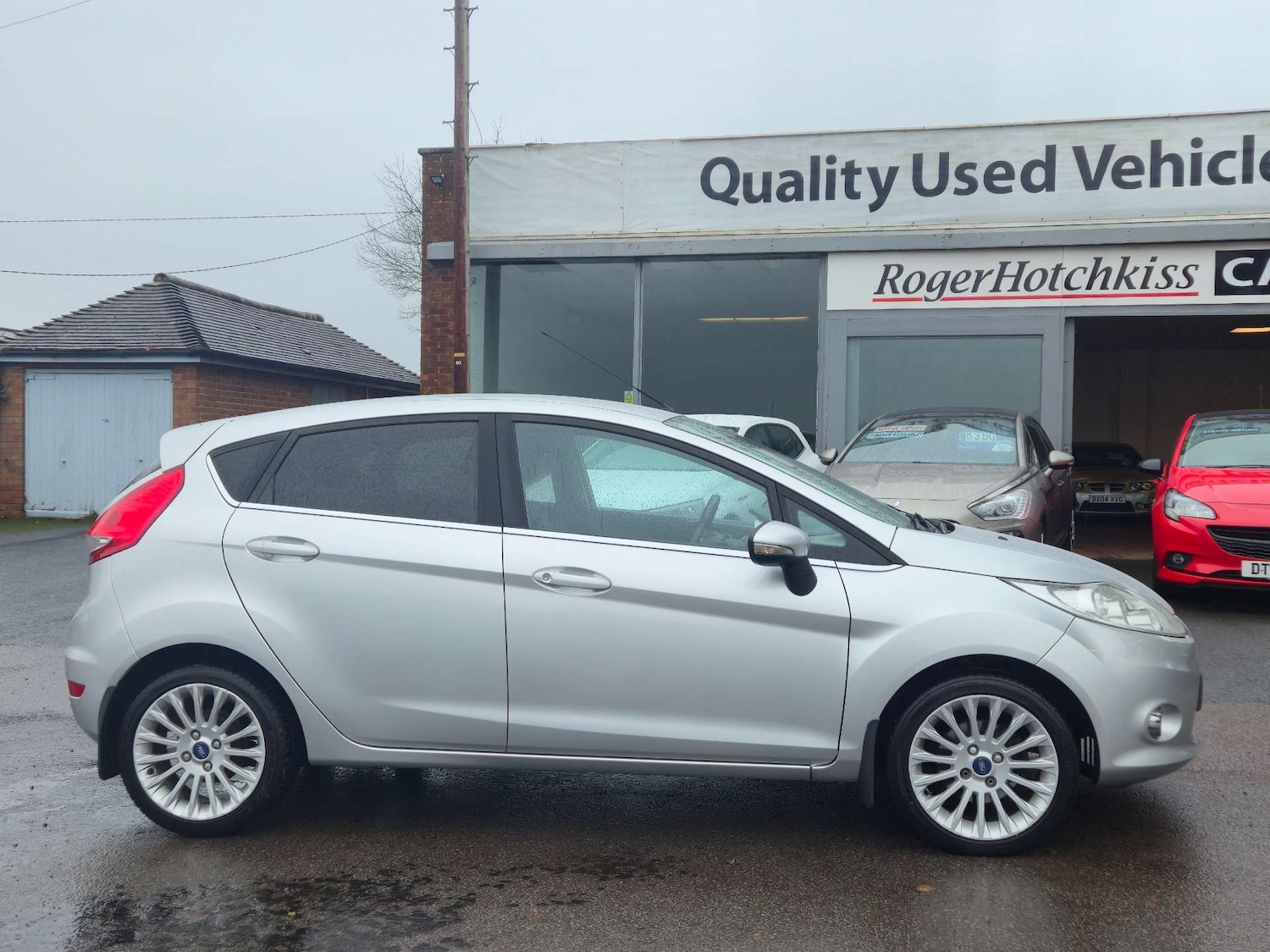 Used Ford Fiesta 2011 for sale - 76829819: Photo 3