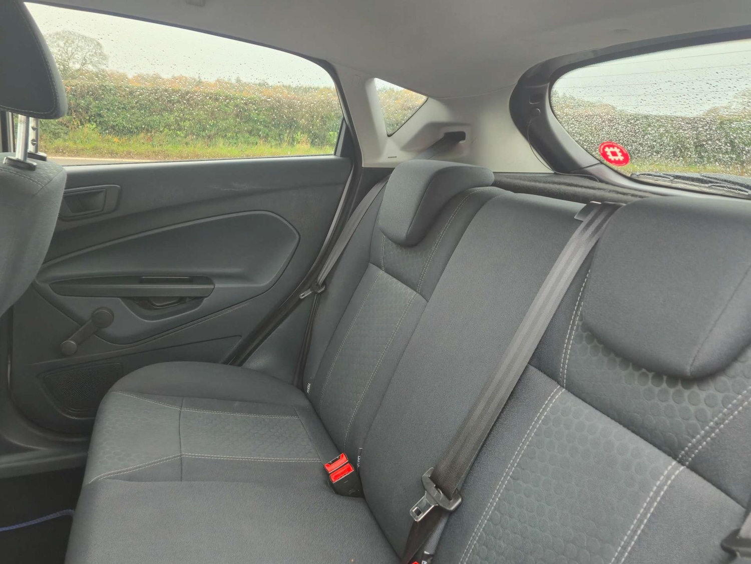 Used Ford Fiesta 2011 for sale - 76829819: Photo 31