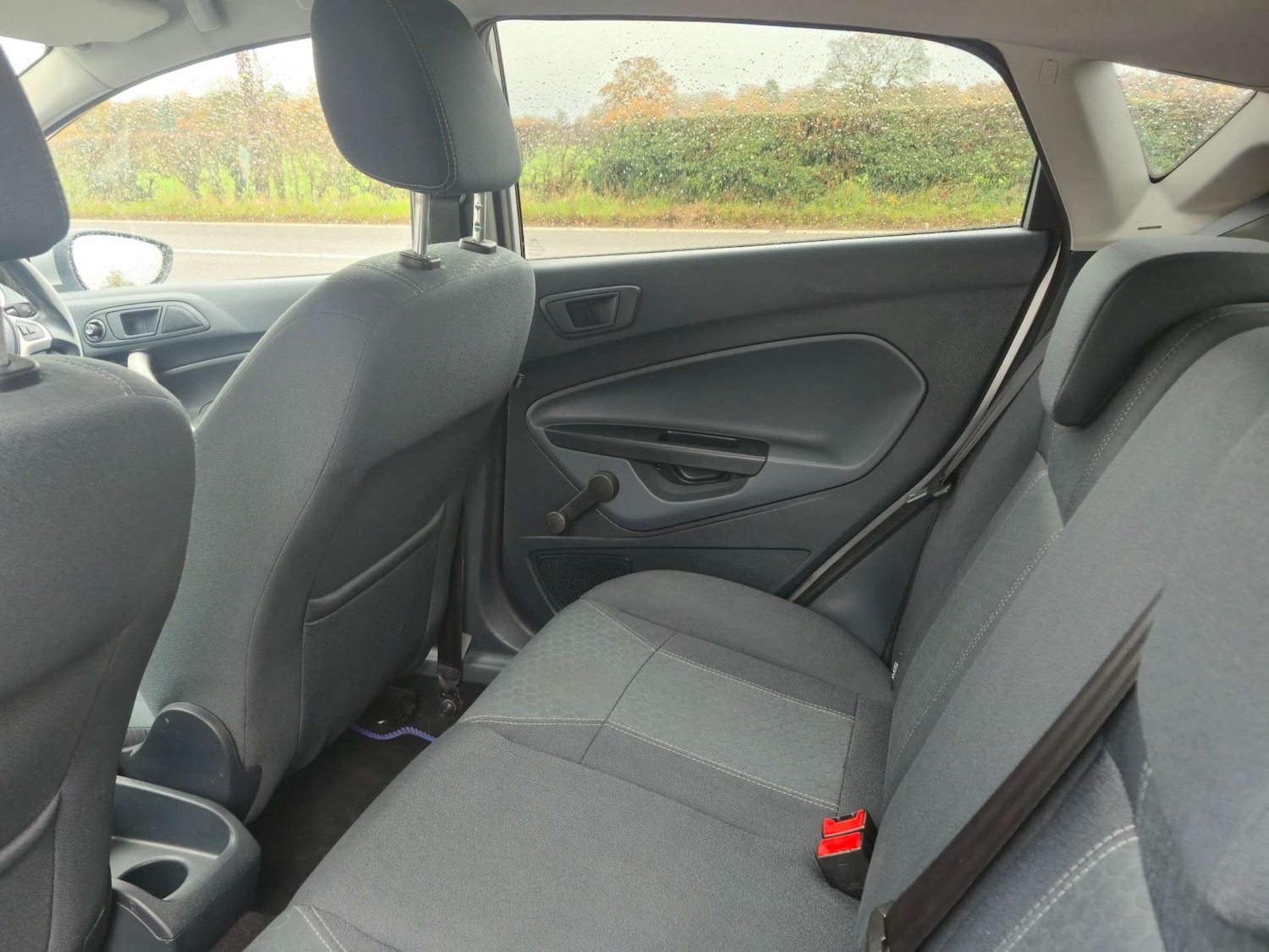 Used Ford Fiesta 2011 for sale - 76829819: Photo 32