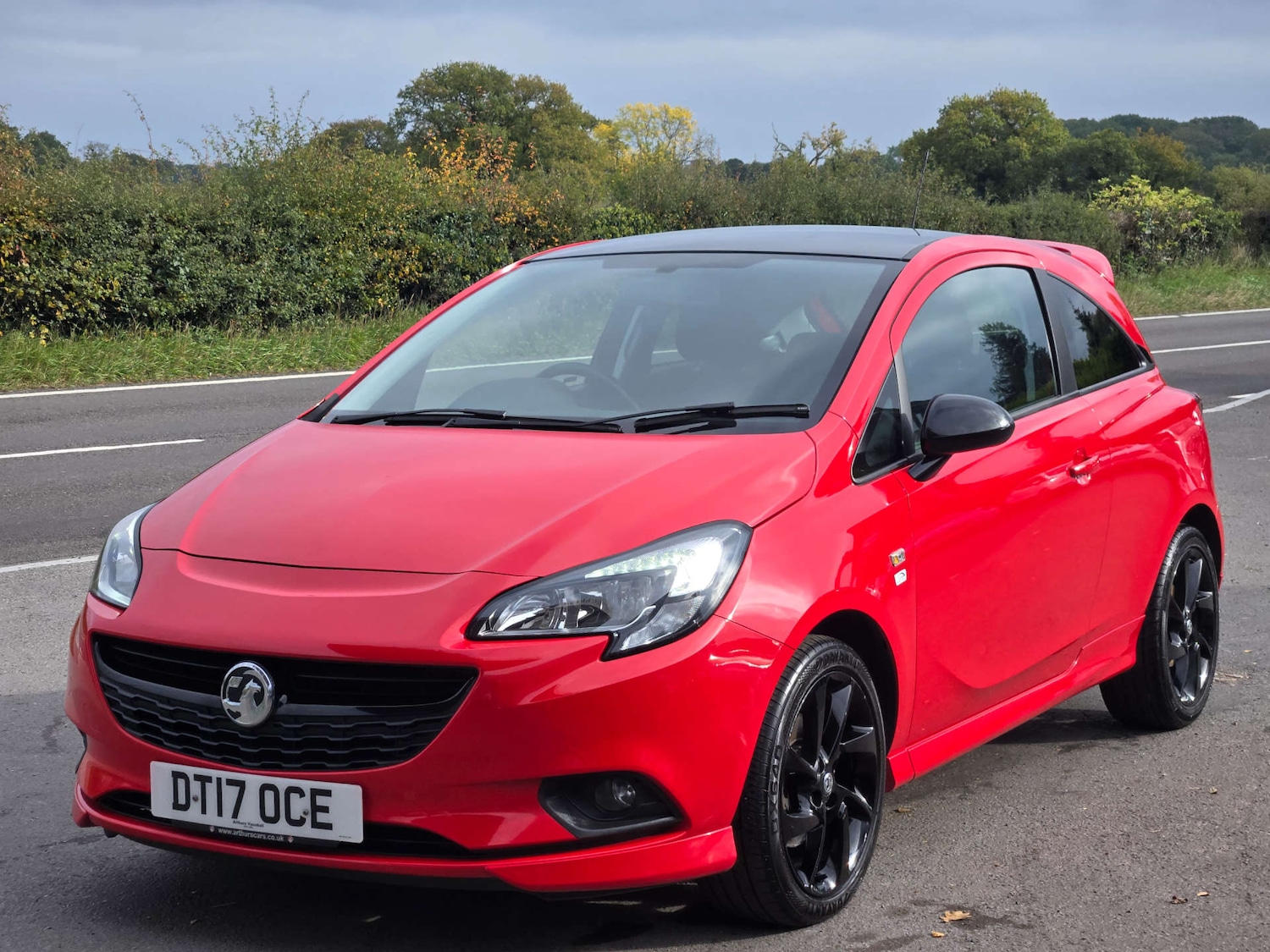 Used Vauxhall Corsa 2017 for sale - 76601955: Photo 2