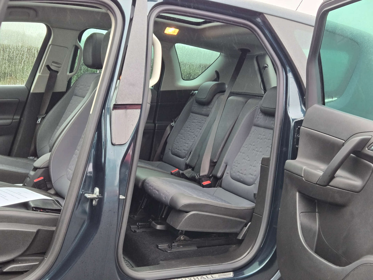 Used Vauxhall Meriva 2015 for sale - 77385492: Photo 28