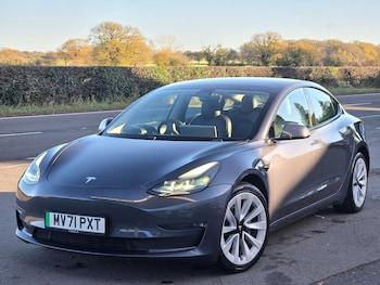 Used Tesla Model 3 2021 for sale - 76687500: Photo