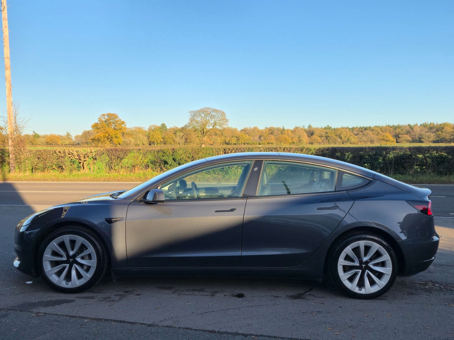 Used Tesla Model 3 2021 for sale - 76687500: Photo 3
