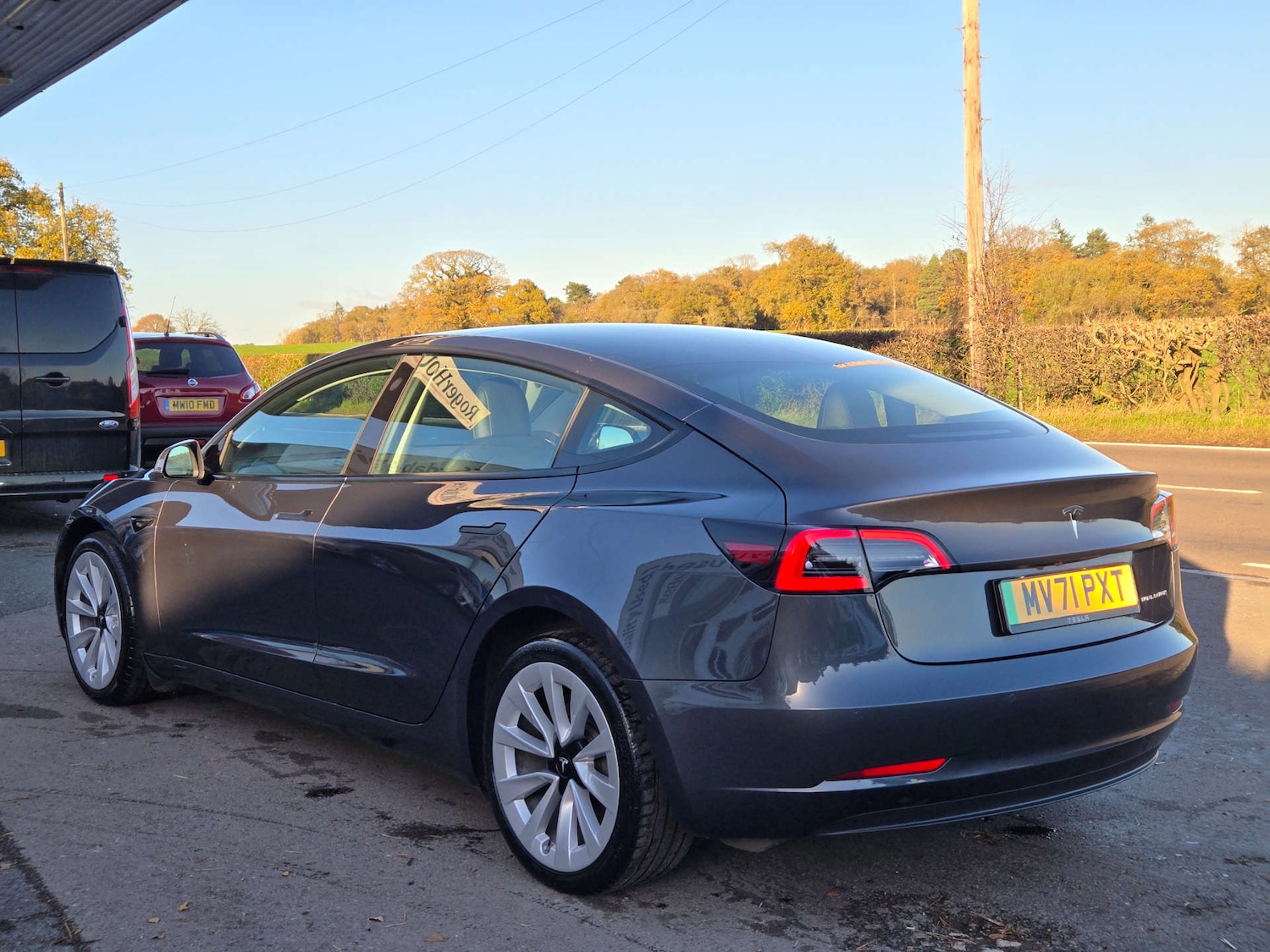 Used Tesla Model 3 2021 for sale - 76687500: Photo 4