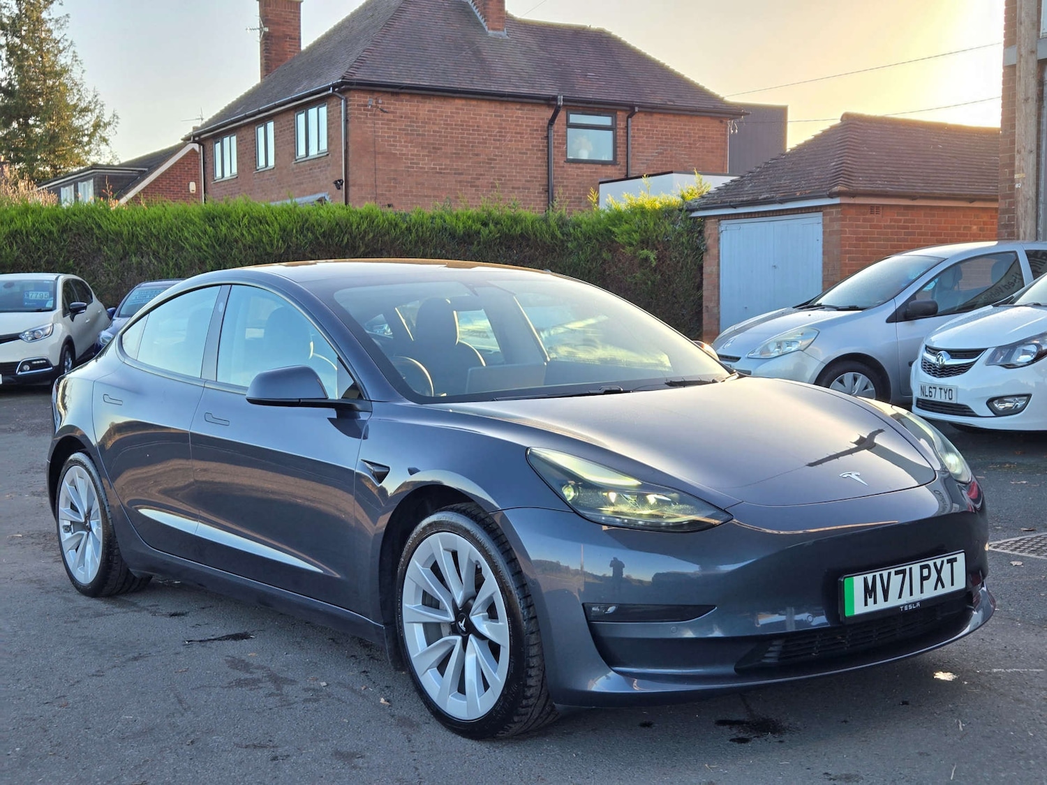 Used Tesla Model 3 2021 for sale - 76687500: Photo 8