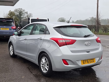Used Hyundai i30 2016 for sale - 77502025: Photo